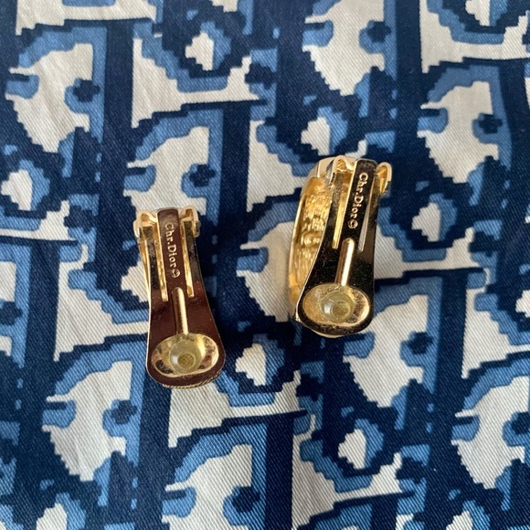 DIOR Earrings - Picture 3 of 4